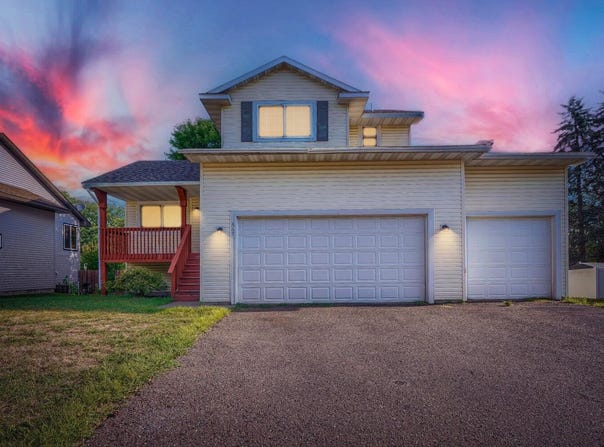 567 131st Avenue N, Champlin, MN 55316
