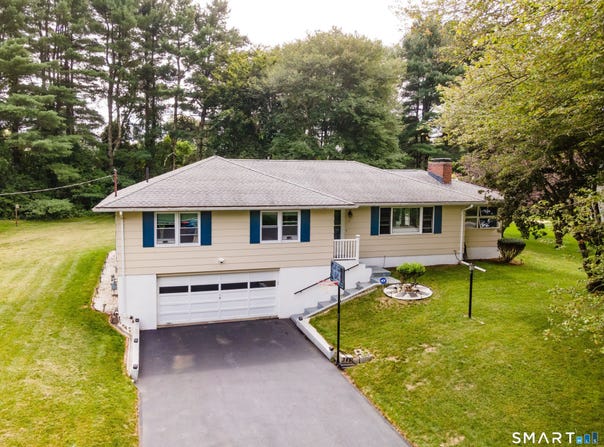 19 Westview Drive, Brooklyn, CT 06234