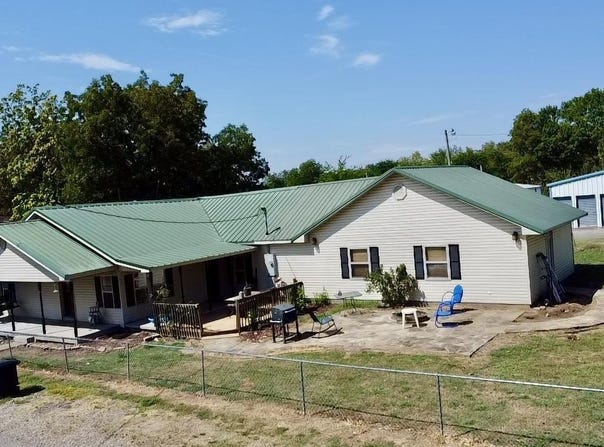 110 3Rd St, Coal Hill, AR 72832