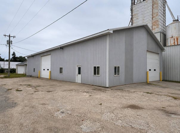 101 E 1st ST, Sutherland, IA 51058
