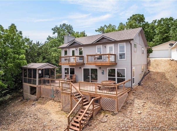 1232 Parkers Point, Climax Springs, MO 65324