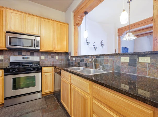 1405 Vegas Verdes, Santa Fe, NM 87507