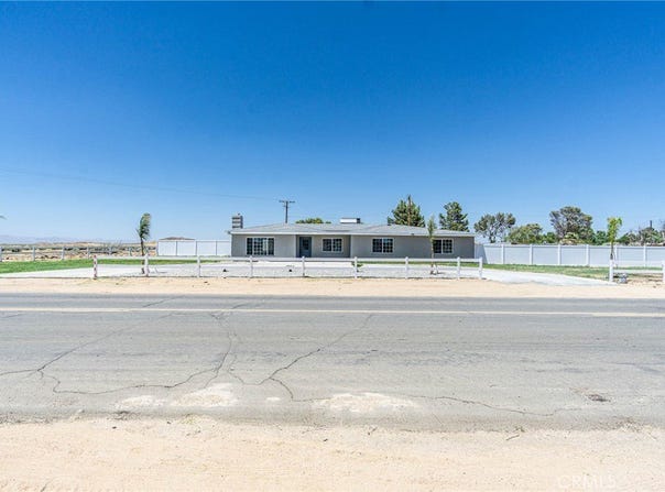 16621 Glendower, Edwards, CA 93523
