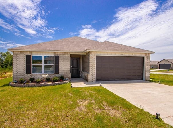 8001 White Spruce Trail, Bauxite, AR 72011