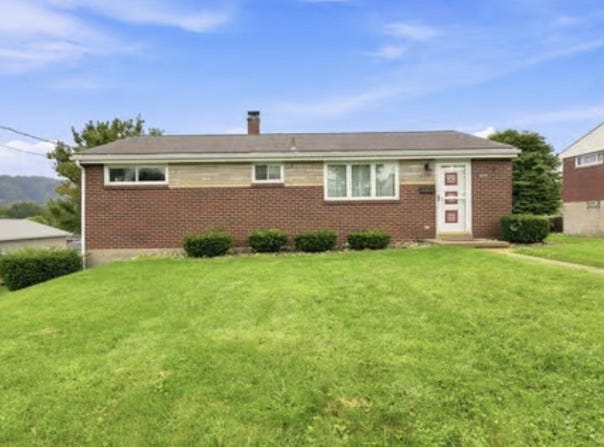 3020 Mintwood Dr, Lower Burrell, PA 15068