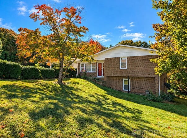 106 Valley View Street, Morganton, NC 28655