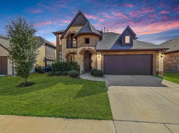 1220 Thrasher Drive, Little Elm, TX 75068