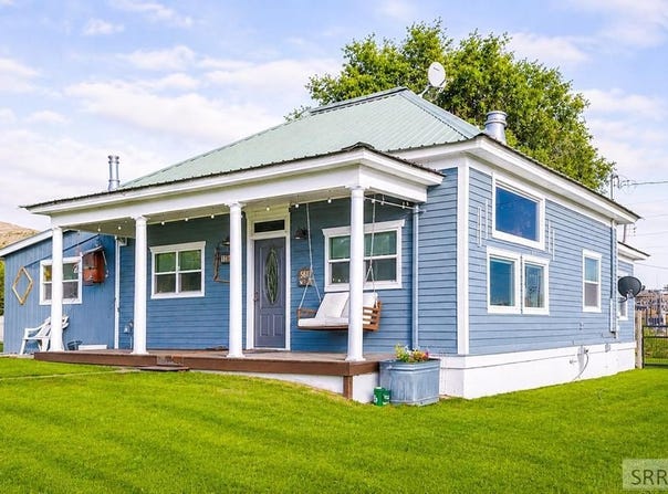 210 E Salmon Avenue, Arco, ID 83213