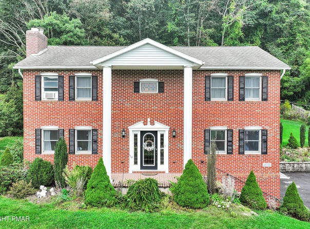 170 W White Bear Drive, Summit Hill, PA 18250