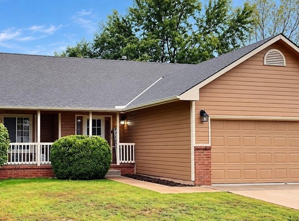 203 W Sandhill, Derby, KS 67037