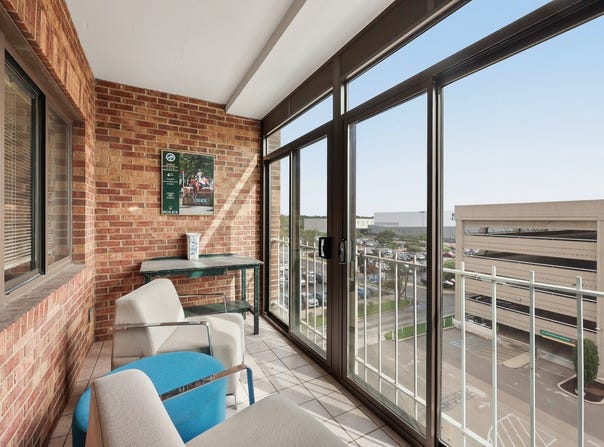 355 S Broadway, Lexington, KY 40508