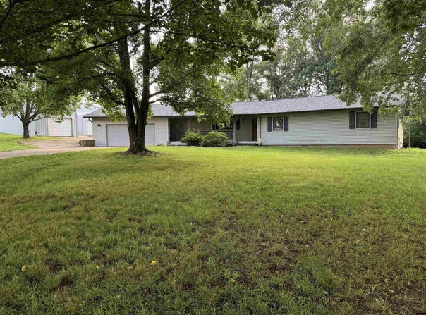 9013 CR 6750, West Plains, MO 65775