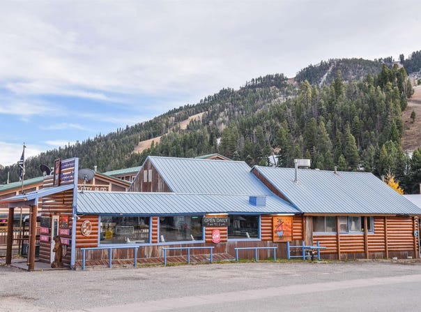 403 Main St W, Red River, NM 87558