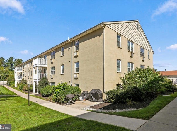 175 W KING Street, MALVERN, PA 19355