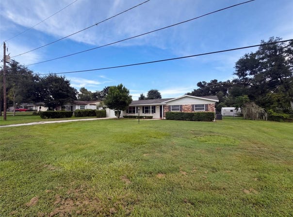 4427 PINEBROOKE Place, DOVER, FL 33527