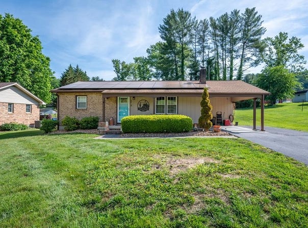 183 Harris Ln, Marion, VA 24354