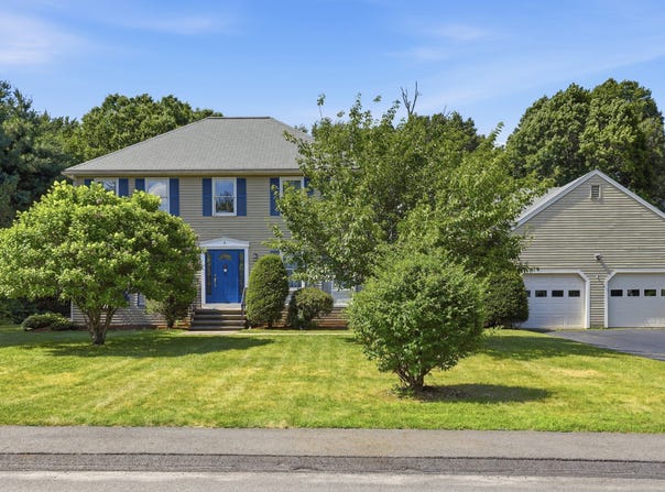 4 Oneida Place, Hudson, MA 01749
