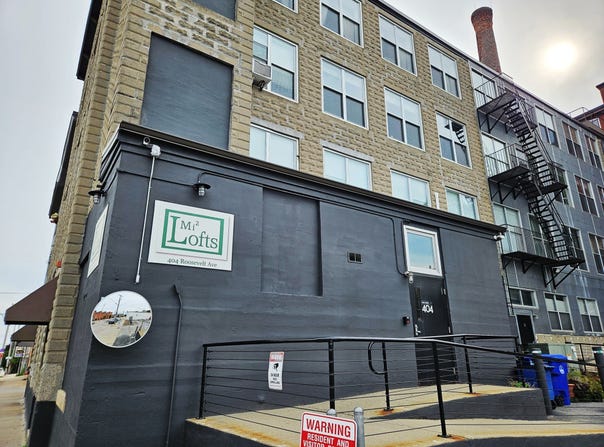 404 Roosevelt Ave, Central Falls, RI 02863