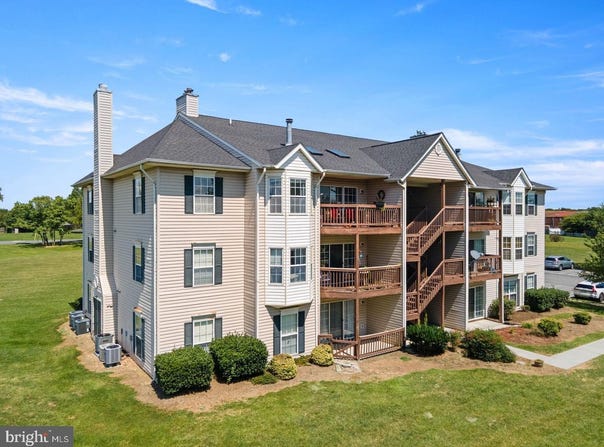 90-10 CHINKAPIN Drive, STEPHENS CITY, VA 22655