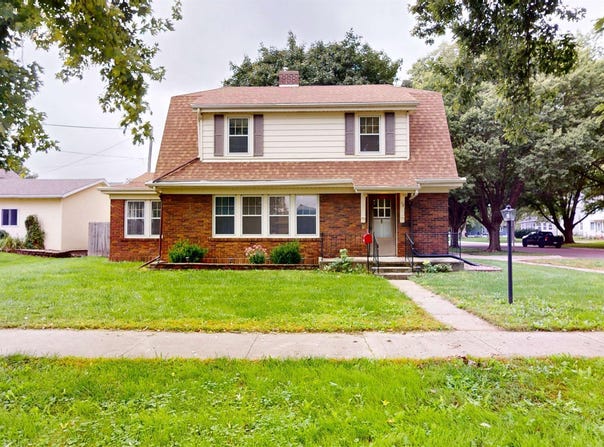 115 N 8TH ST, Cherokee, IA 51012