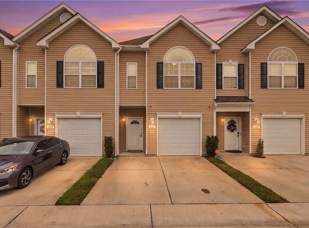 216 Astra Lane, Chesapeake, VA 23325