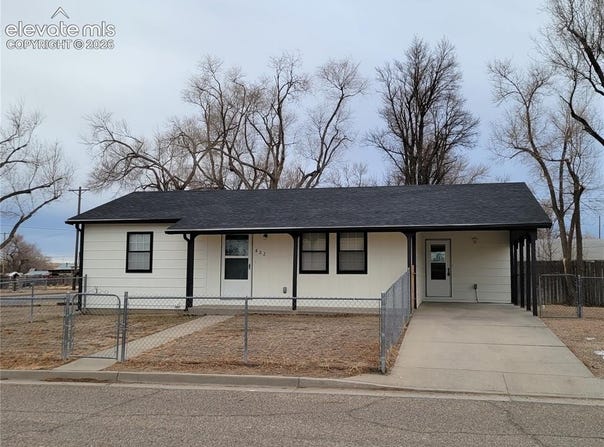 822 E 12th Street, La Junta, CO 81050