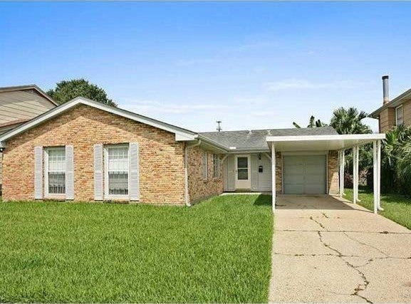 341 BRIARMEADE Drive, Gretna, LA 70056