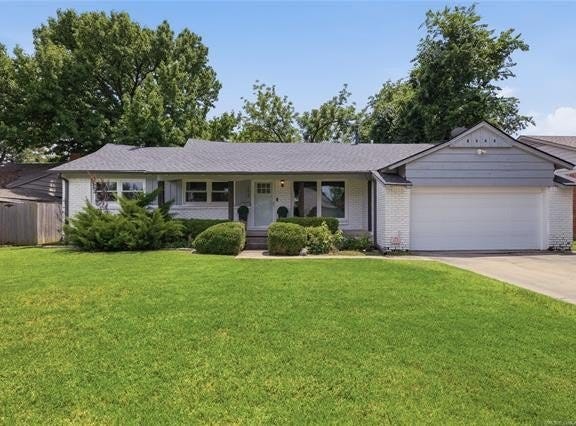 4612 E 56th Court, Tulsa, OK 74135