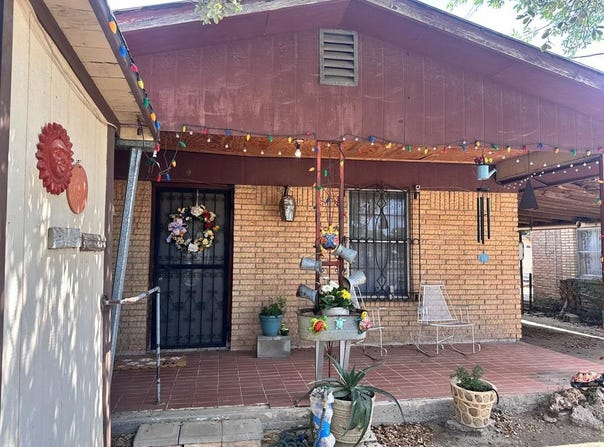 253 S Monroe St, Eagle Pass, TX 78852