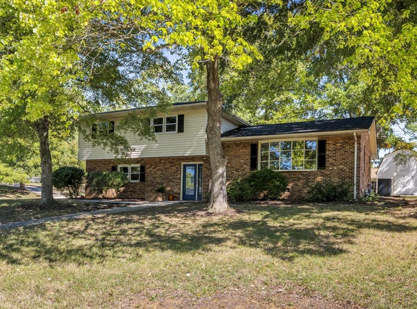 1602 Broadway Drive, Graham, NC 27253