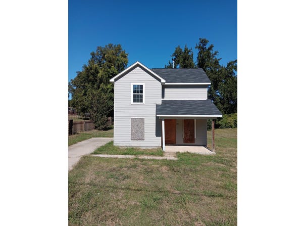 100 W MITCHELL Rd, Memphis, TN 38109