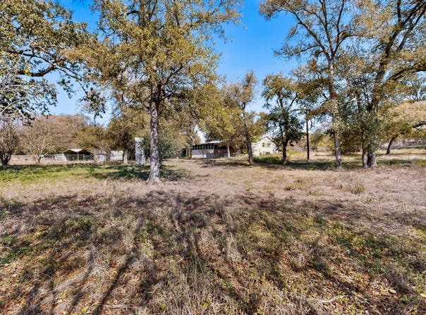 1700 Webberwood Dr, Webberville, TX 78621