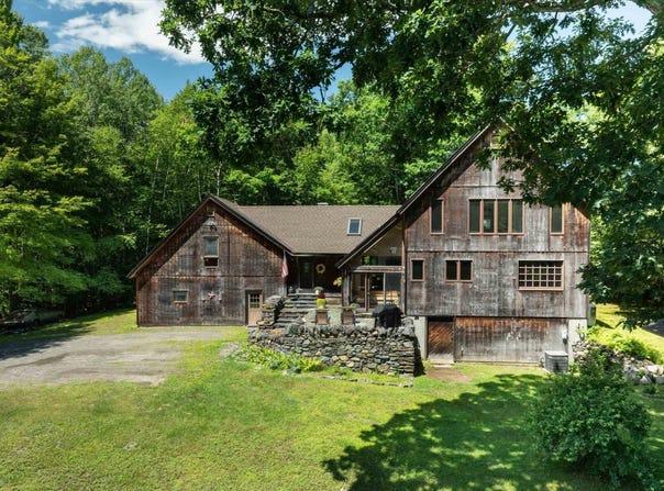 15 Skyline Drive, Vernon, VT 05354