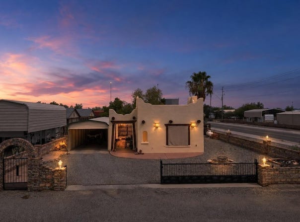200 N Moon Mountain Ave, Quartzsite, AZ 85346