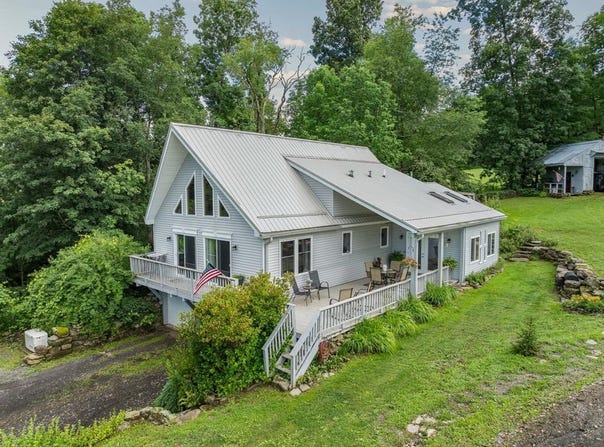 413 King Road, GREENE, NY 13778