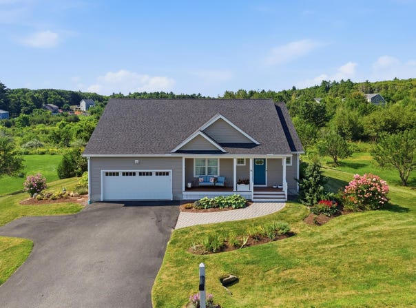 30 Apple Way, Epping, NH 03042