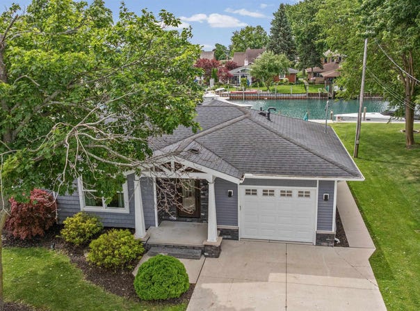 7741 Colony Drive, Clay, MI 48001