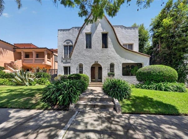 132 N La Peer Drive, Beverly Hills, CA 90211
