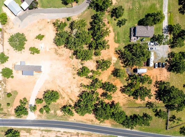 22218 Savannah, Von Ormy, TX 78073