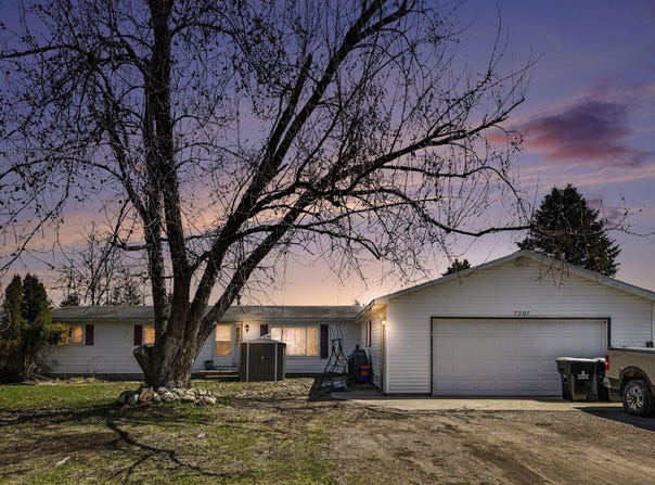 7207 Airport Road, Vanderbilt, MI 49795