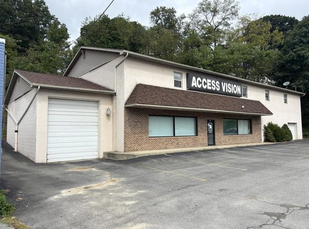 1623 Robert C Bryd Drive, CRAB ORCHARD, WV 25827