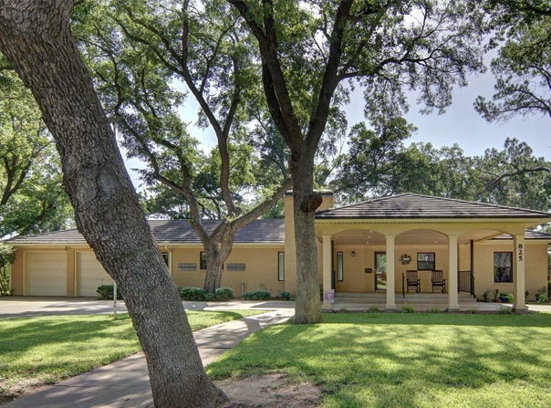 825 Elm Street, Graham, TX 76450