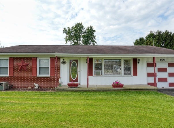 100 Vicky Lane, Heath, OH 43056