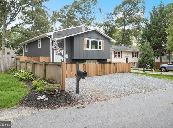 579 WEST DR, SEVERNA PARK, MD 21146