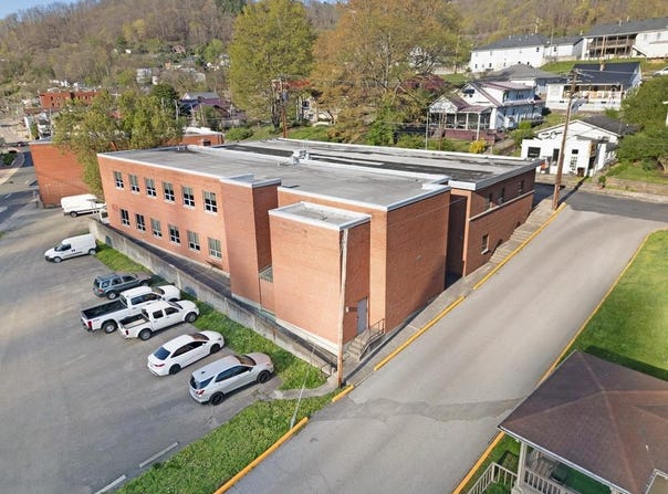 742 High Street, Hazard, KY 41701