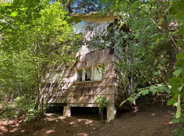 2536 SE MANNTHEY Rd, Corbett, OR 97019