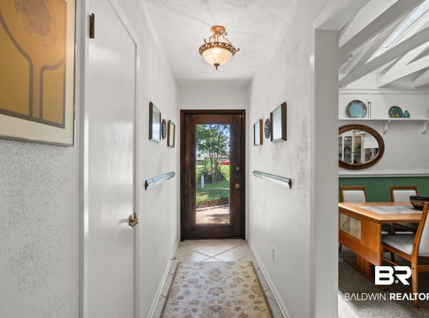 9657 Twin Beech Rd, Fairhope, AL 36532