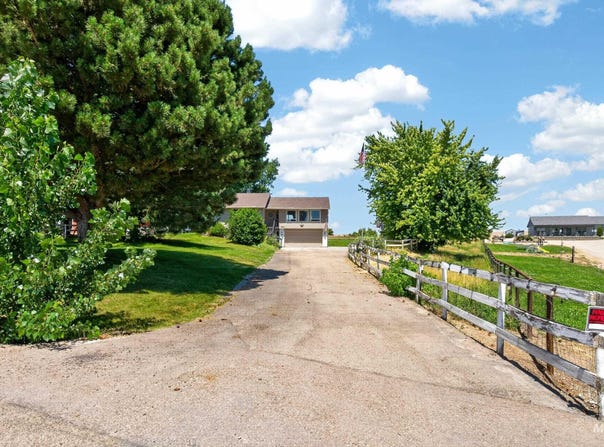9696 Gloria Rd., Middleton, ID 83644