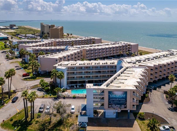 3938 Surfside Boulevard, Corpus Christi, TX 78402