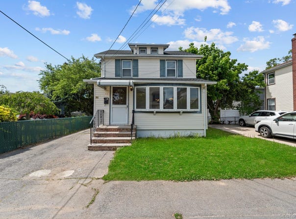1 Lewis Place, Lynbrook, NY 11563